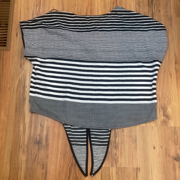 Tristan Top Size Large - Picture 3 of 4